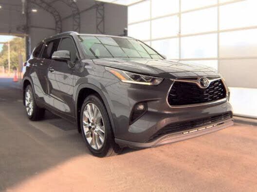 2022 TOYOTA Highlander