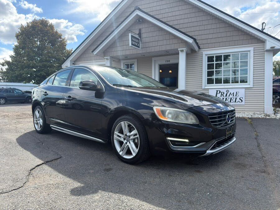 2014 VOLVO S60