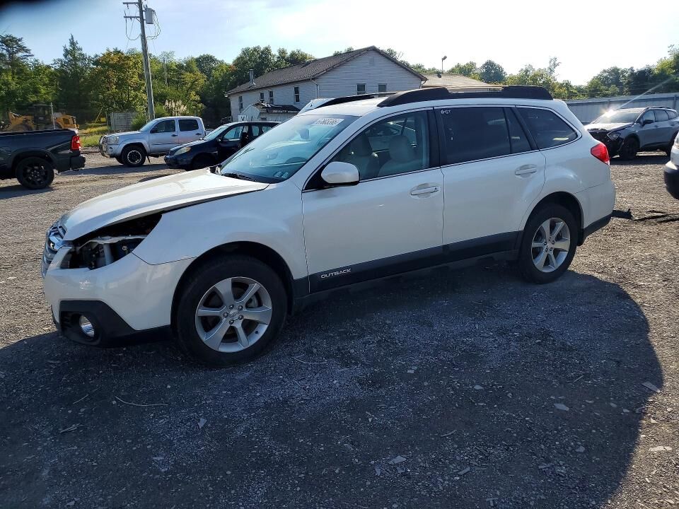 2014 SUBARU Outback