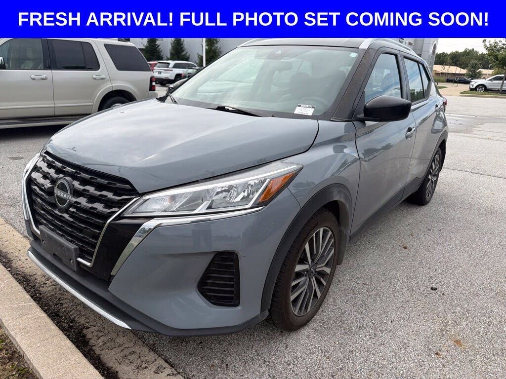 2024 NISSAN Kicks