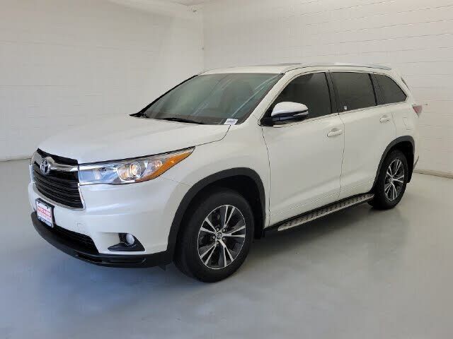 2016 TOYOTA Highlander