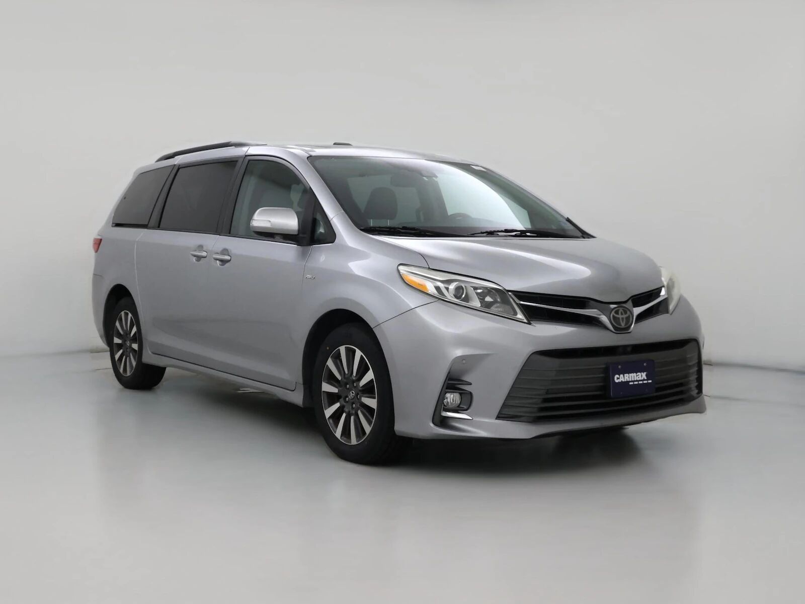 2018 TOYOTA Sienna