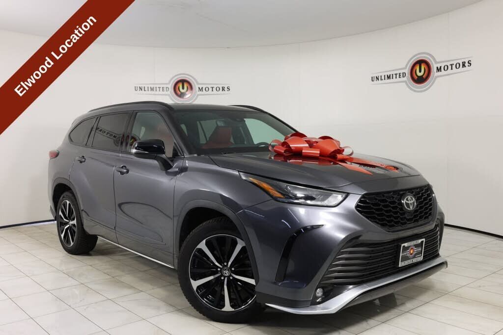 2021 TOYOTA Highlander