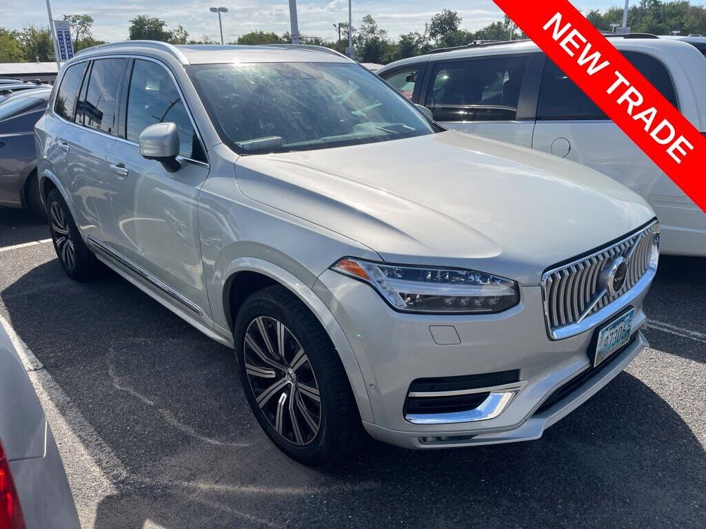 2021 VOLVO XC90