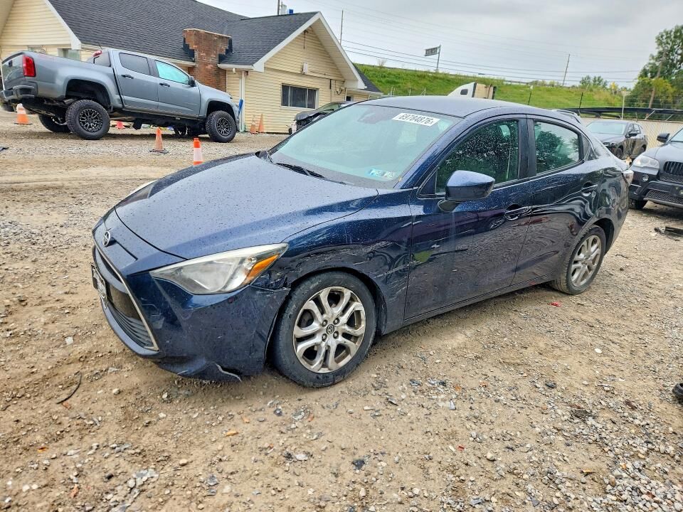 2016 TOYOTA Scion