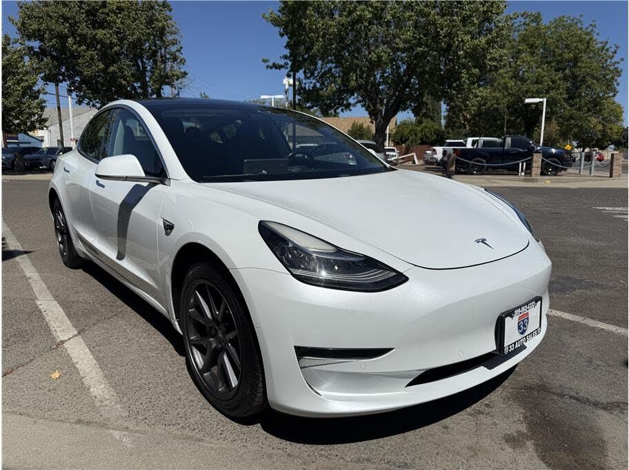 2018 TESLA Model 3