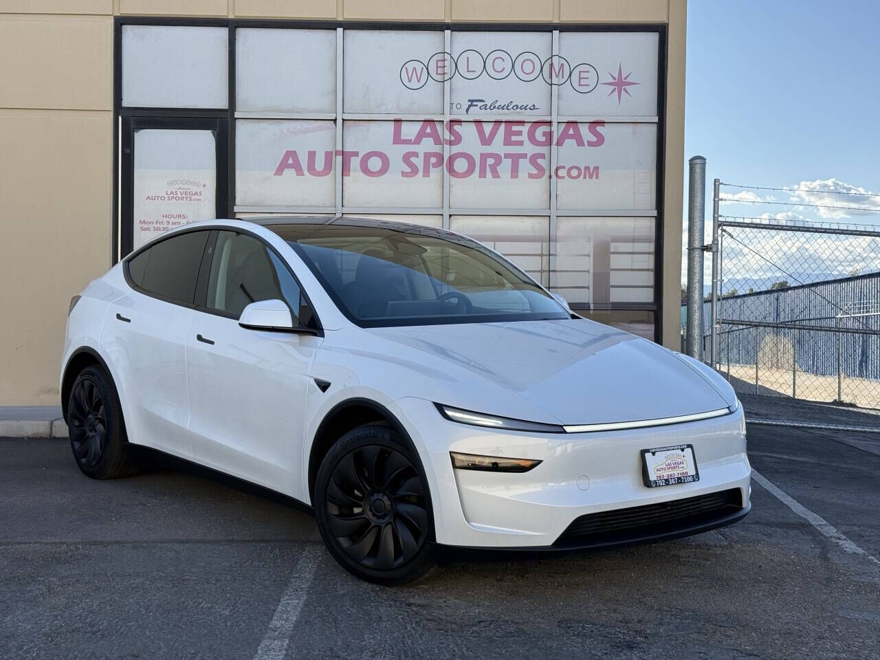 2026 TESLA Model Y