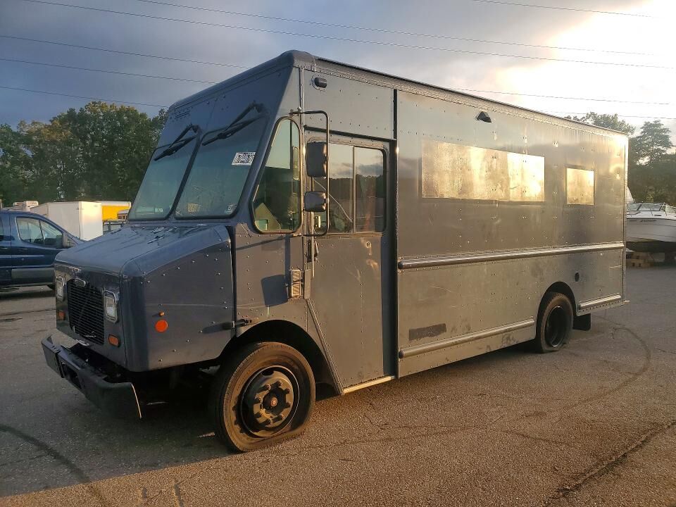 2020 FREIGHTLINER MT 45G Front Gasoline Engine Walk in Van Chassis