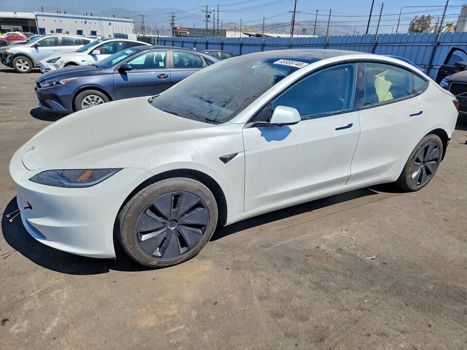 2024 TESLA Model 3
