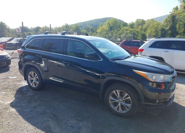 2015 TOYOTA Highlander