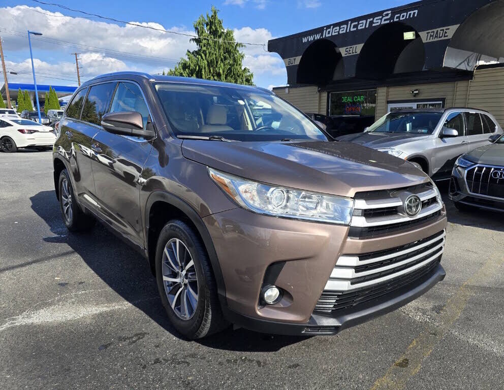 2018 TOYOTA Highlander