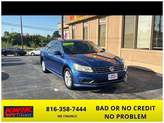 2017 VOLKSWAGEN Passat