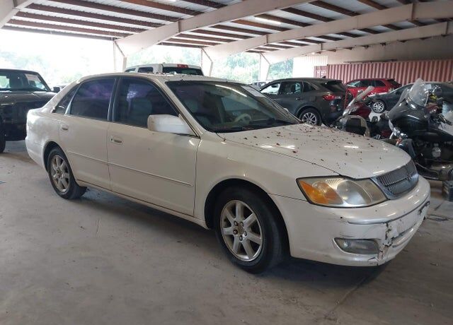 2001 TOYOTA Avalon