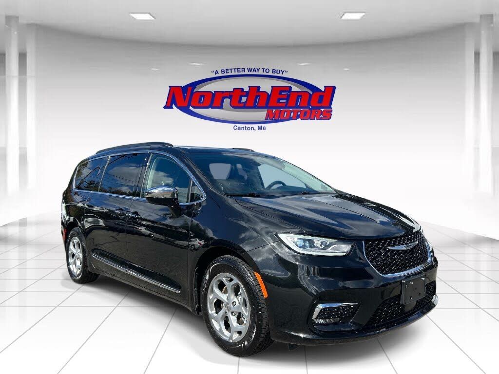 2023 CHRYSLER Pacifica