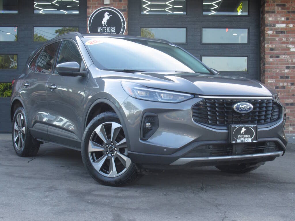 2024 FORD Escape