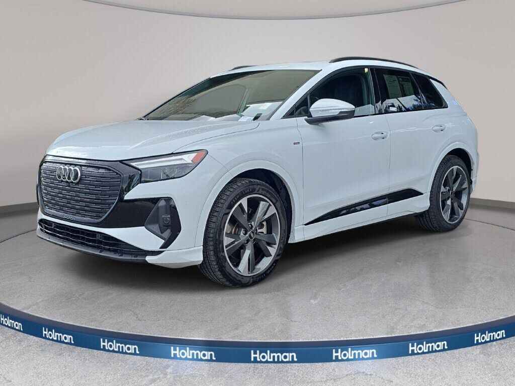 2024 AUDI Q4