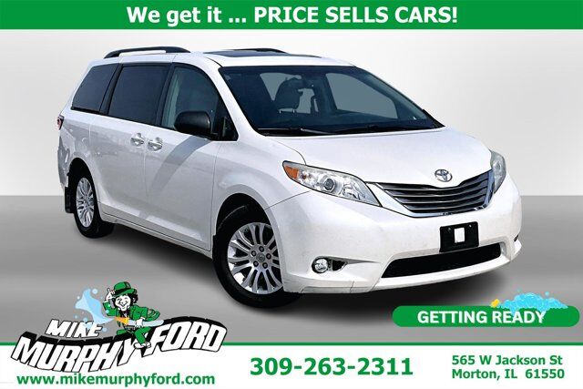 2016 TOYOTA Sienna