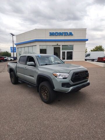 2023 TOYOTA Tacoma