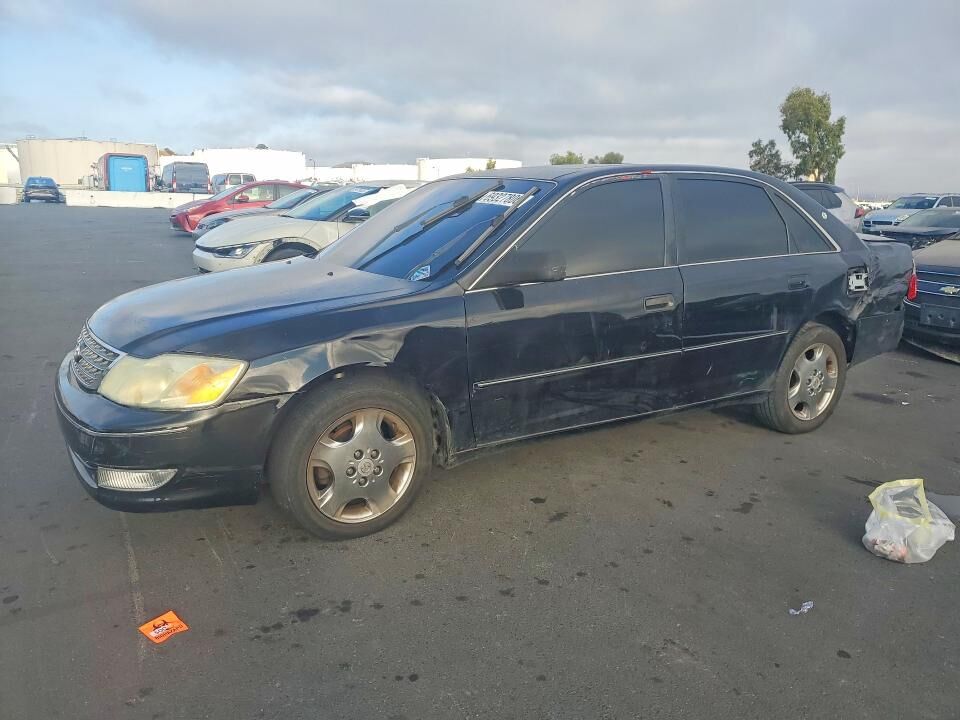 2004 TOYOTA Avalon