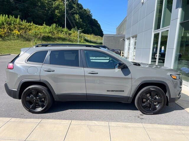 2023 JEEP Cherokee