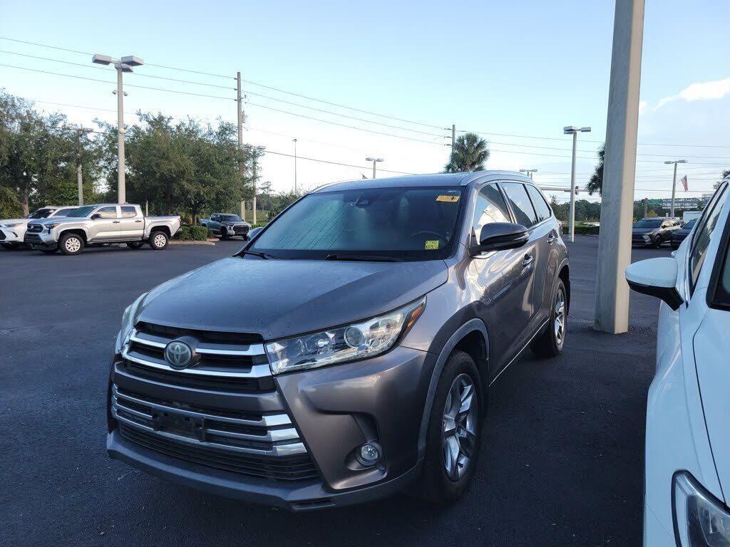 2019 TOYOTA Highlander