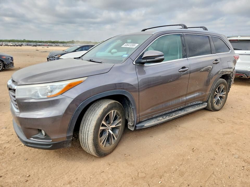 2016 TOYOTA Highlander