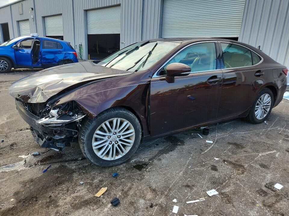 2016 LEXUS ES