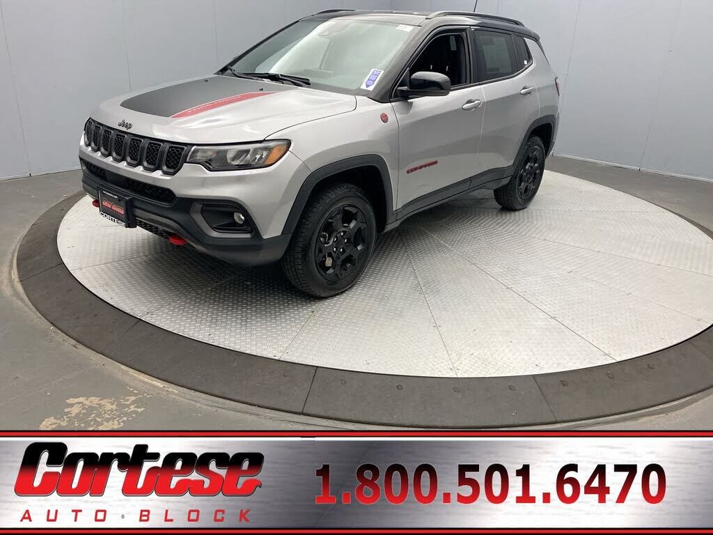 2023 JEEP Compass