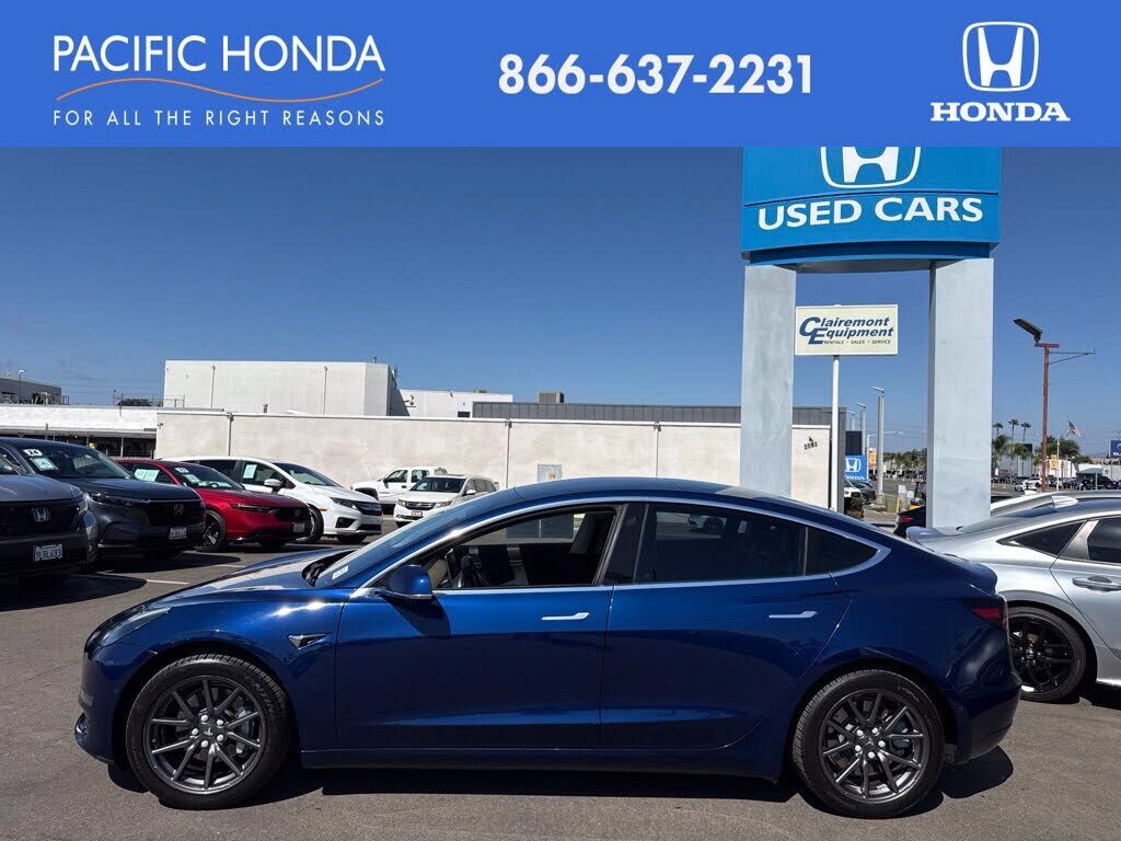 2018 TESLA Model 3