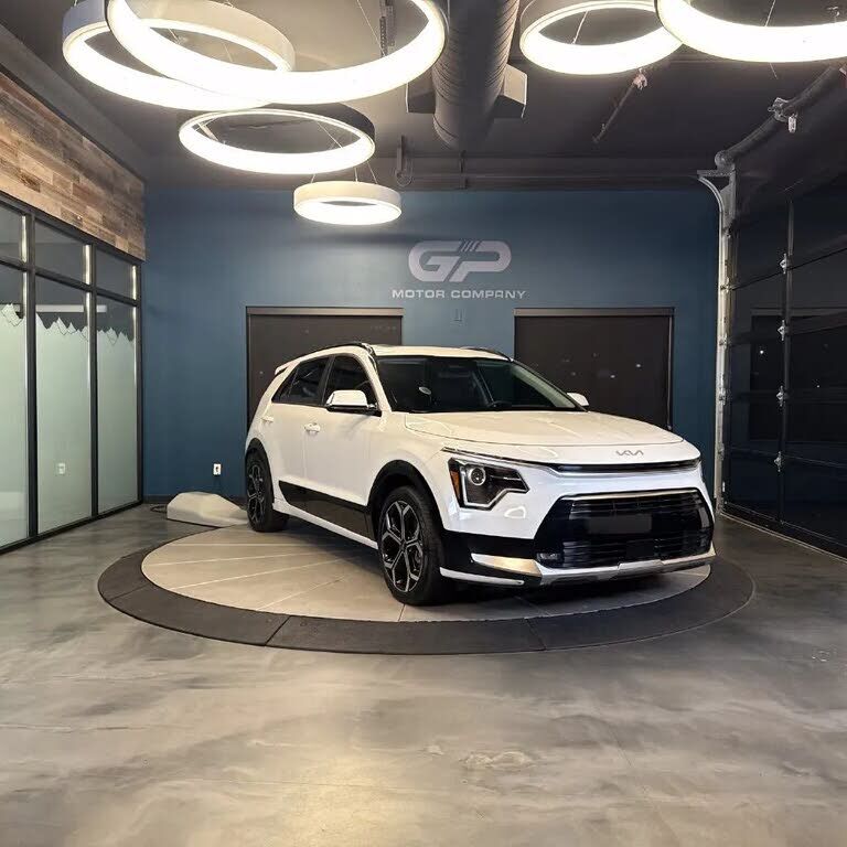 2023 KIA Niro