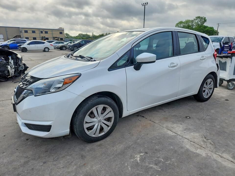 2017 NISSAN Versa