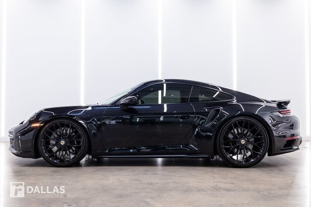 2022 PORSCHE 911