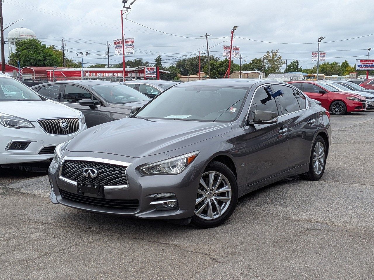 2017 INFINITI Q50