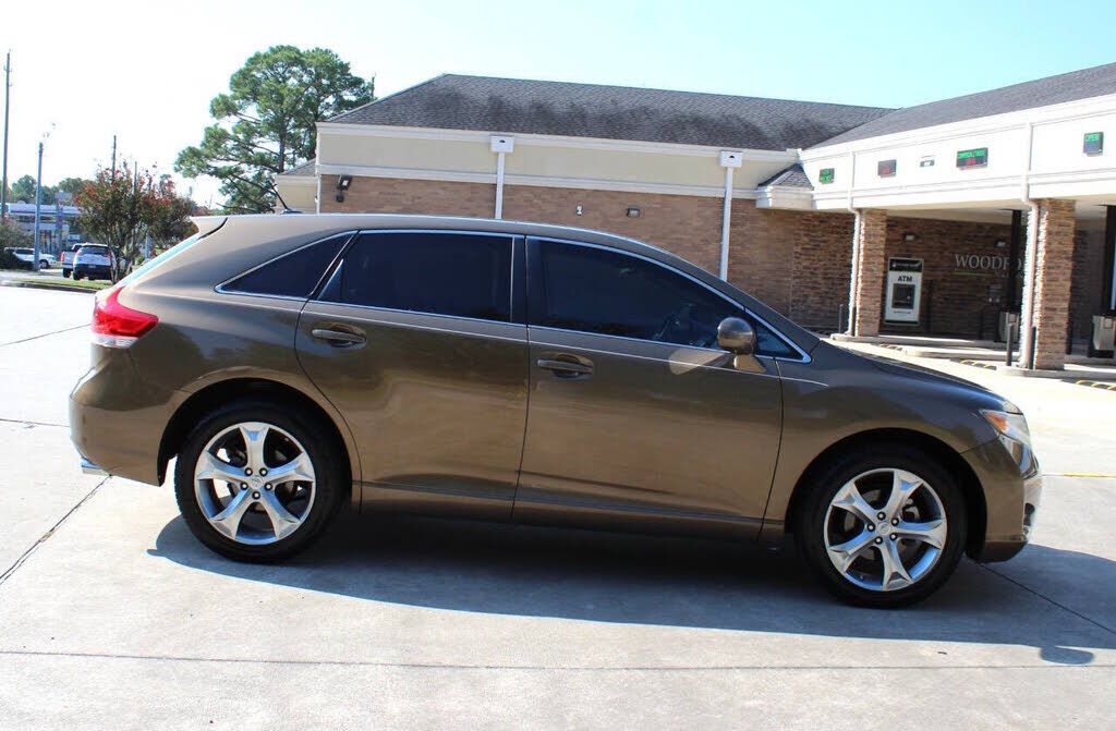 2010 TOYOTA Venza