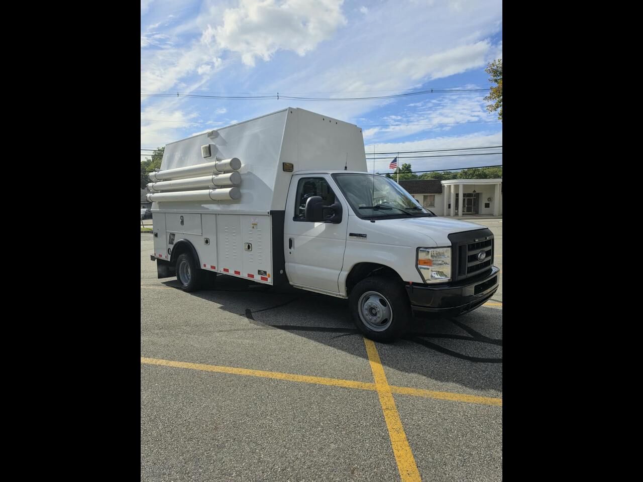 2018 FORD E-450