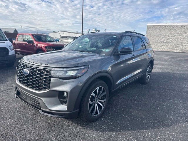 2025 FORD Explorer