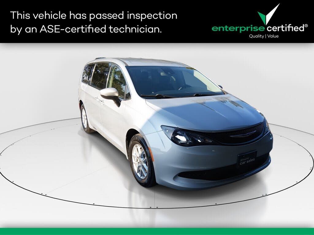 2023 CHRYSLER Voyager