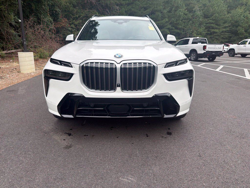 2025 BMW X7