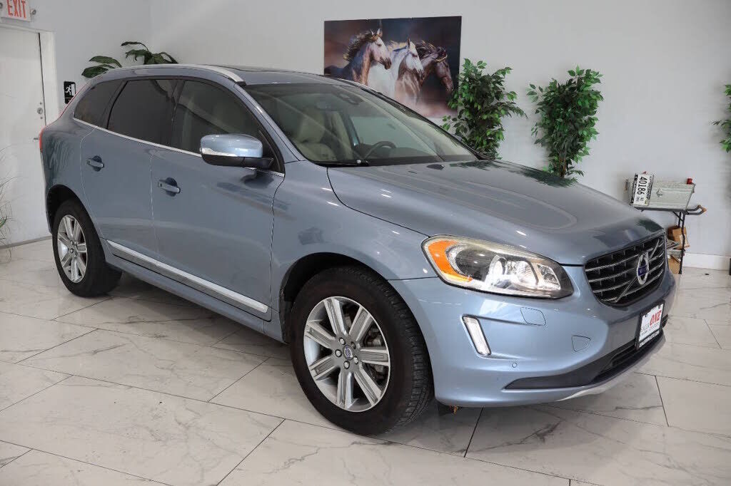 2017 VOLVO XC60