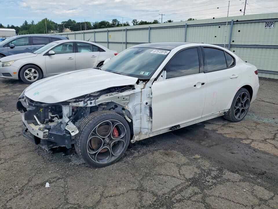 2022 ALFA ROMEO Giulia