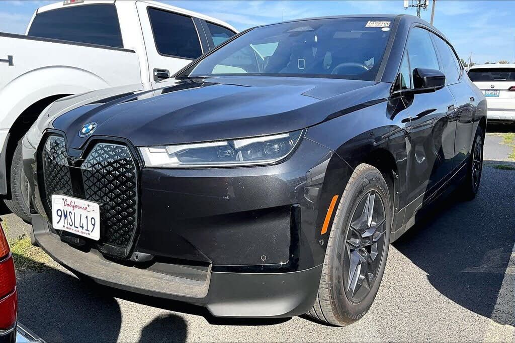 2025 BMW ix