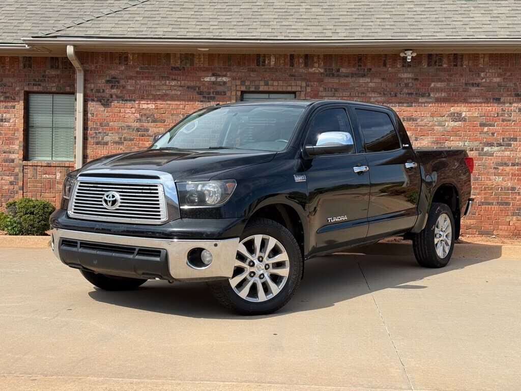 2013 TOYOTA Tundra