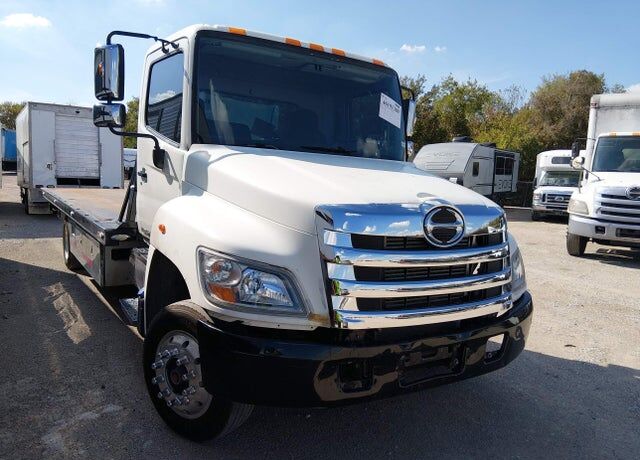 2018 HINO Conventional Type Truck