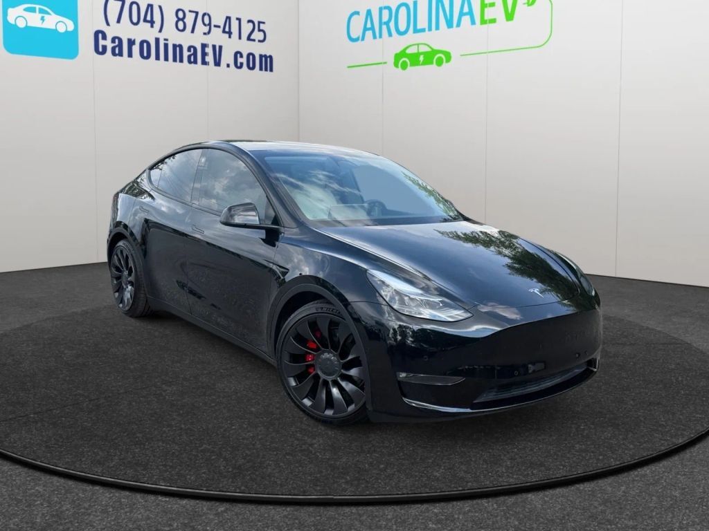 2022 TESLA Model Y