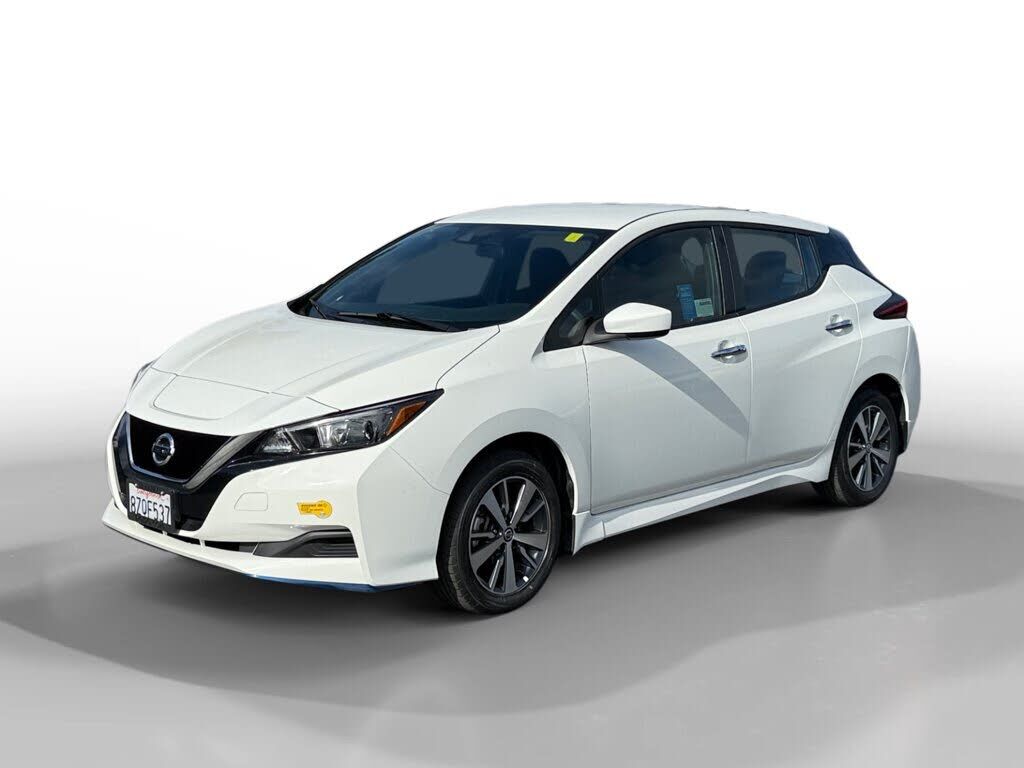 2022 NISSAN Leaf