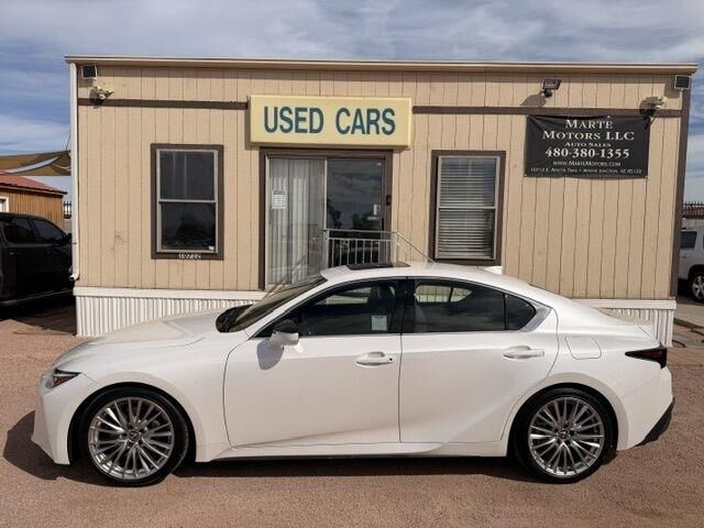 2023 LEXUS IS