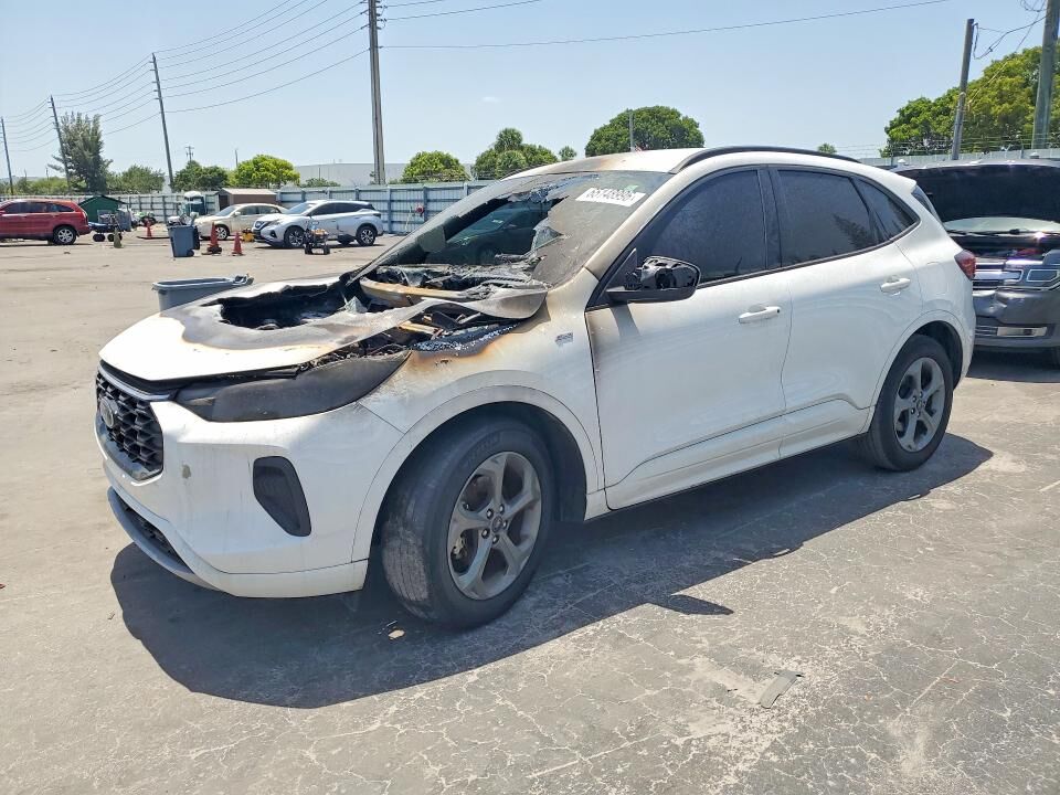 2023 FORD Escape