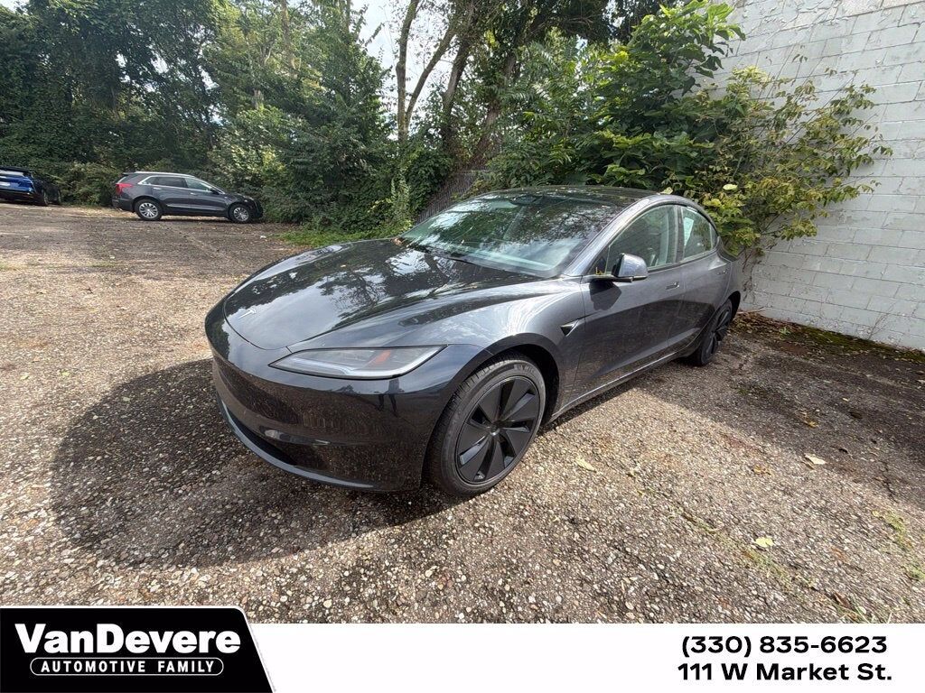 2025 TESLA Model 3