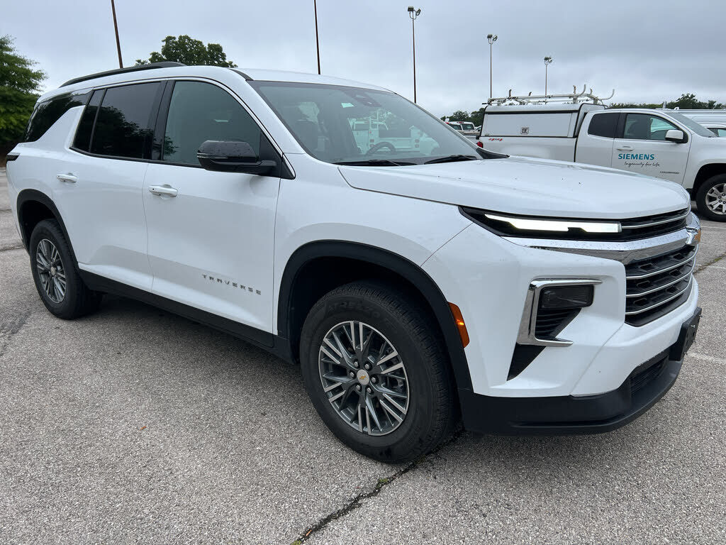 2025 CHEVROLET Traverse