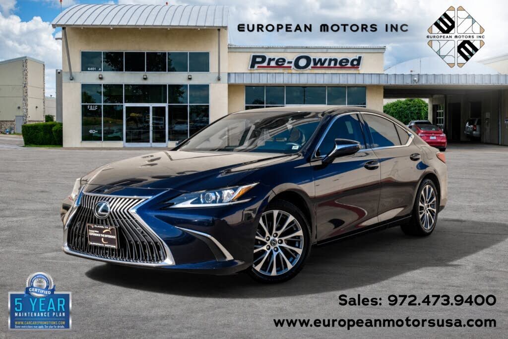 2019 LEXUS ES